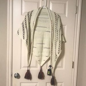 Dillard’s scarf/wrap